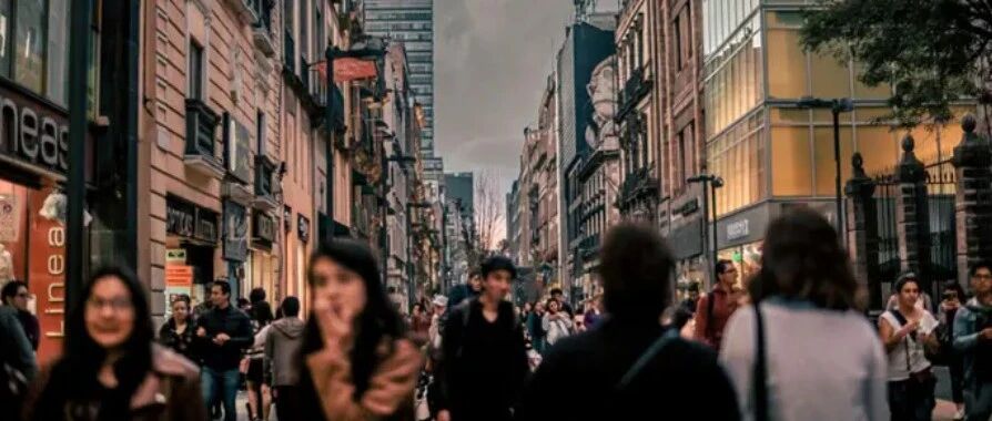 AI改写招聘市场，普通岗位遇冷，这类专精人才抢疯了