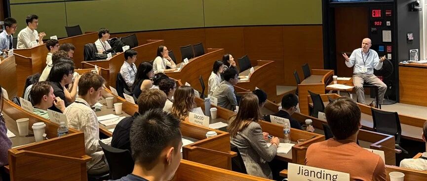 耶鲁首次把AI加入到金融暑期班，50名顶尖博士学习